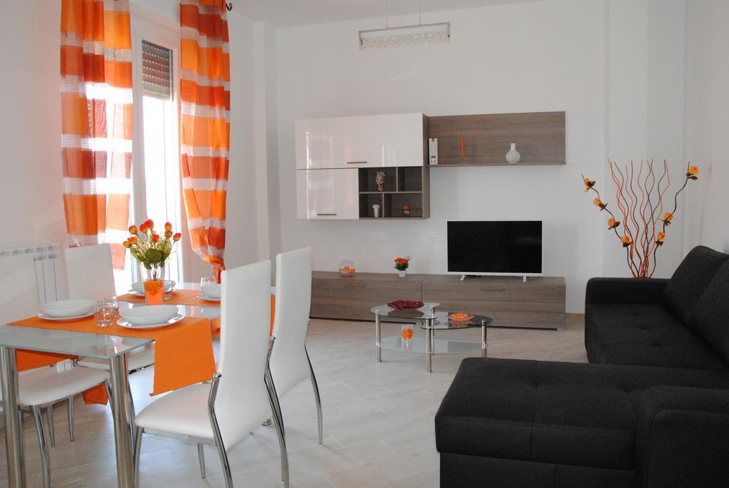 Ferienwohnung Sesto Piano House Monopoli Exterior foto